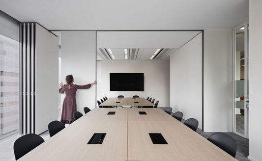 會議檯的「讀心術」：設計師教你揀會議枱，活化團隊潛力